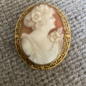 Vintage A&Z Cameo 12kt GF Brooche
